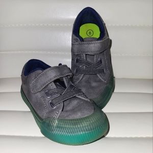 Kid's Shoes: Size 8, Cat and Jack